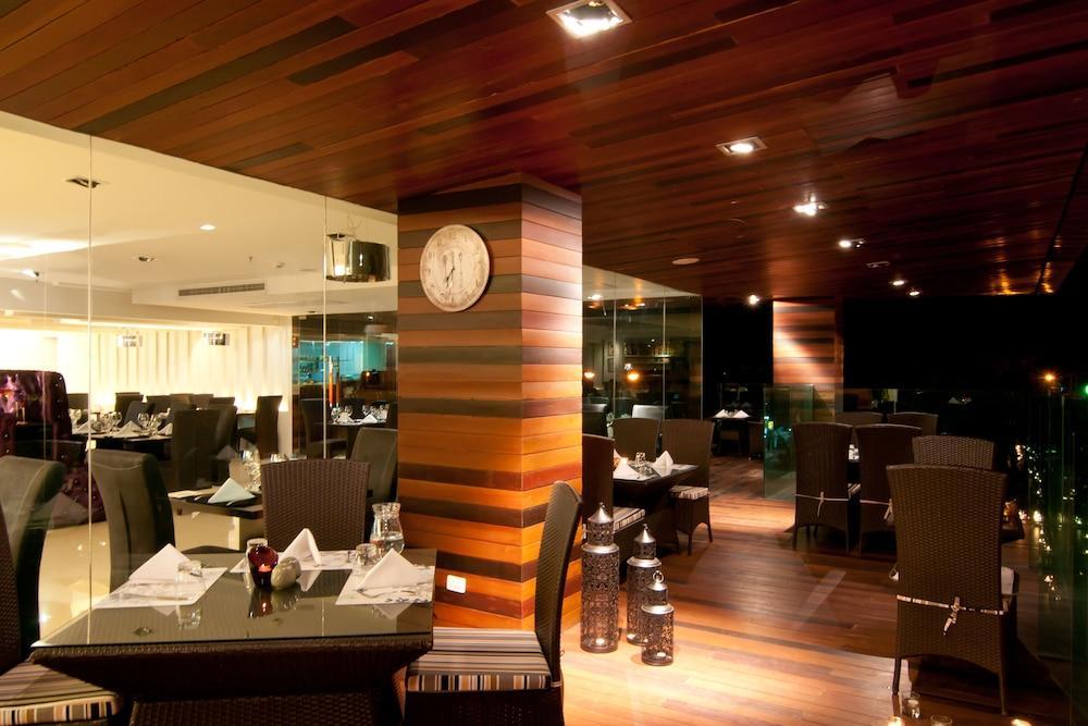 Rashmi'S Plaza Hotel ויינטיאן מראה חיצוני תמונה