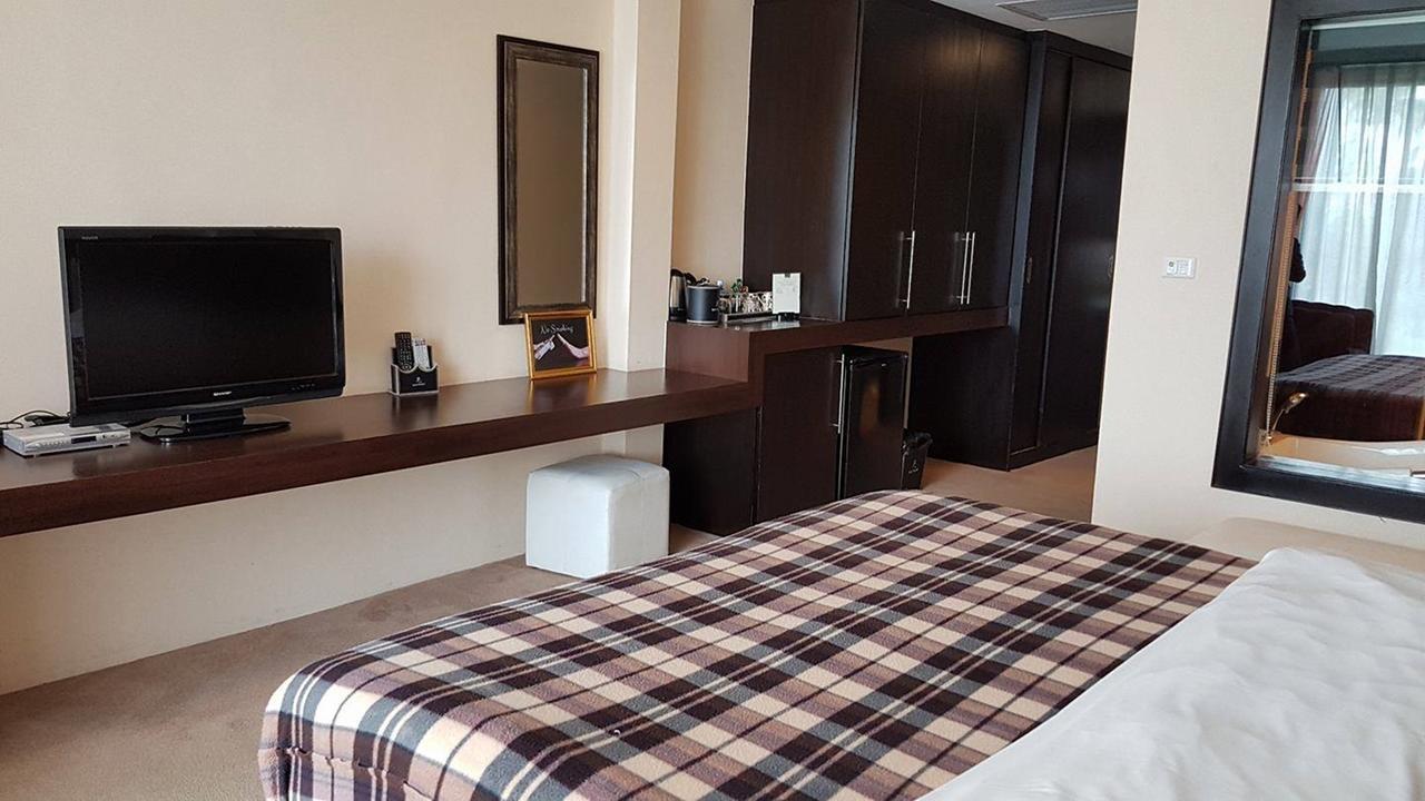Rashmi'S Plaza Hotel ויינטיאן חדר תמונה
