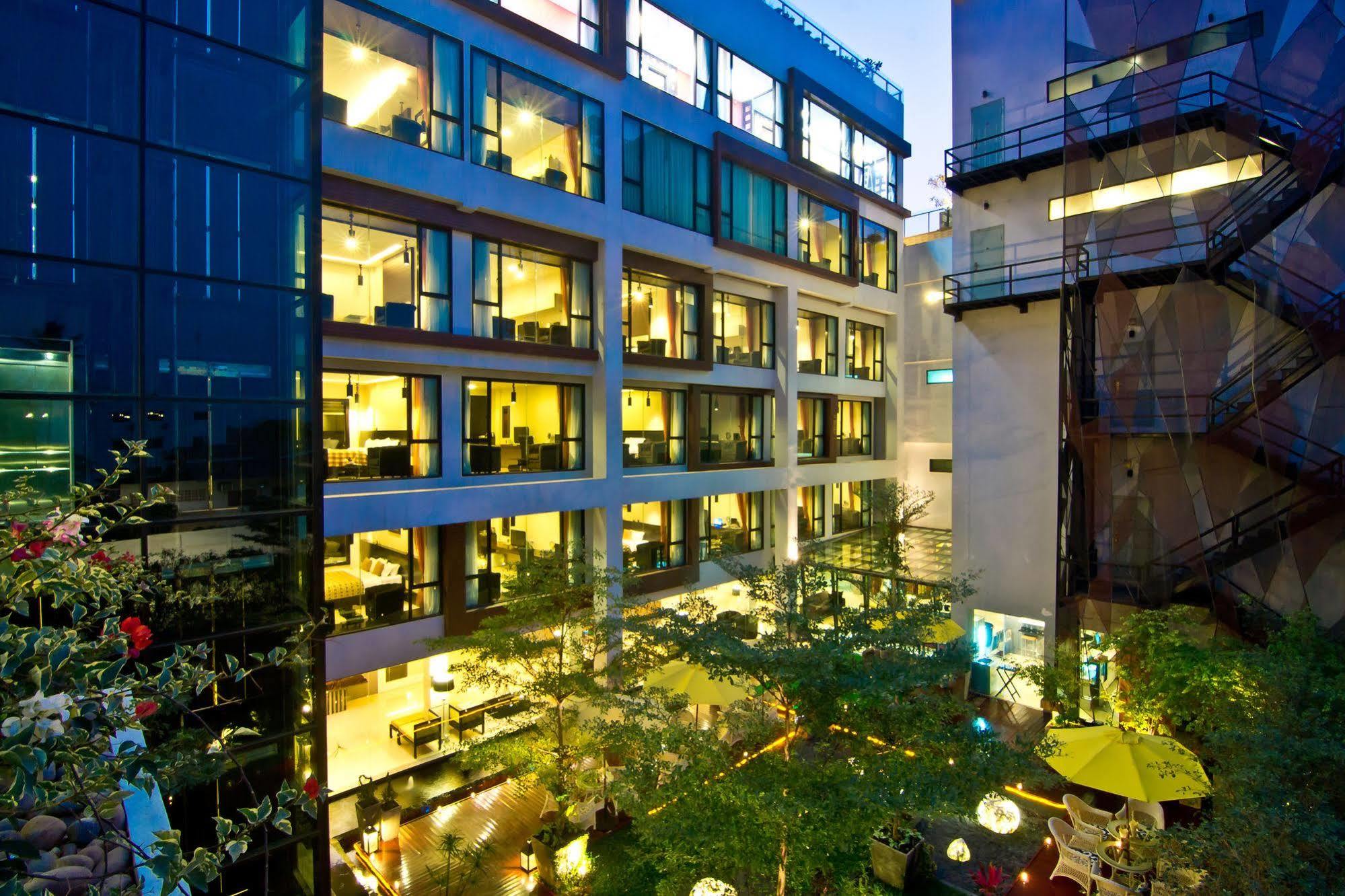Rashmi'S Plaza Hotel ויינטיאן מראה חיצוני תמונה