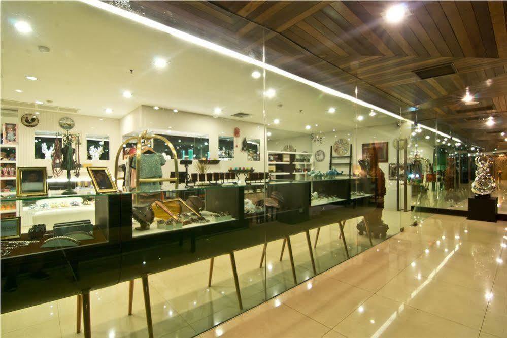 Rashmi'S Plaza Hotel ויינטיאן מראה חיצוני תמונה
